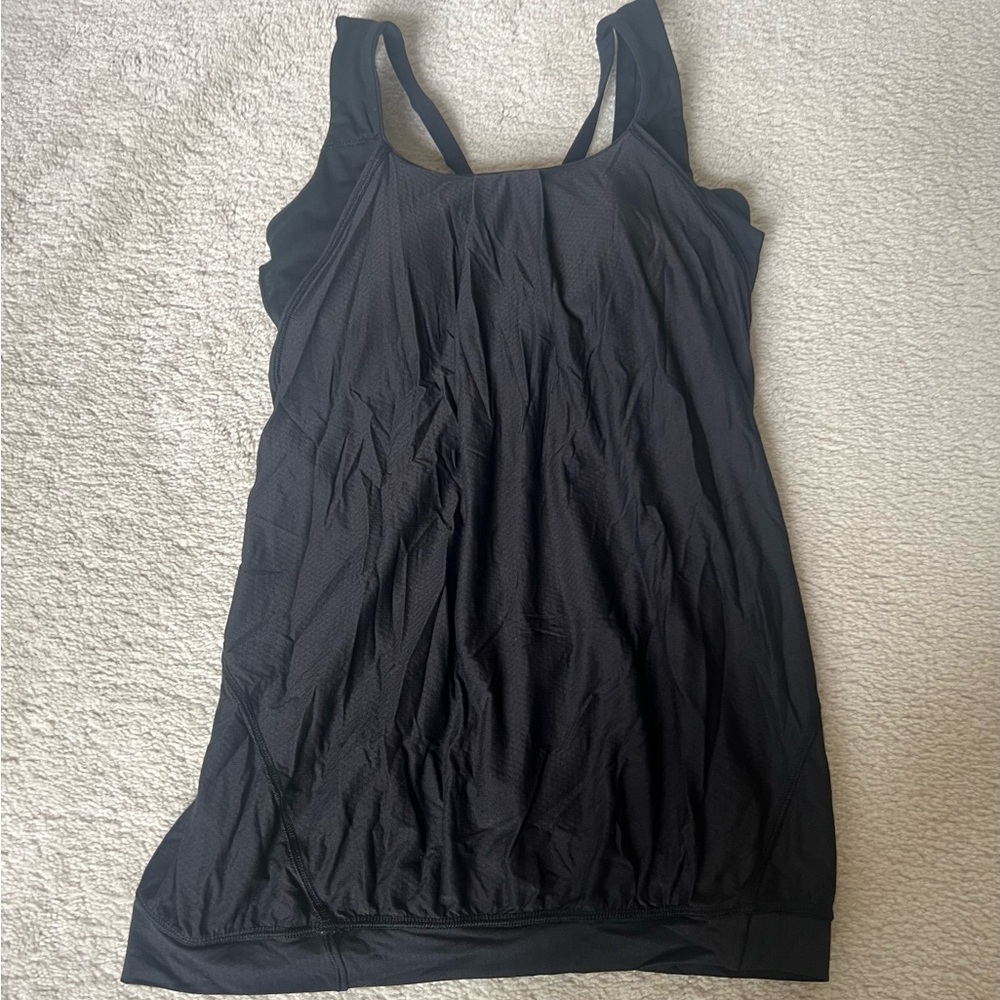 Lululemon Women’s Tank Top/Sports Bra Combo